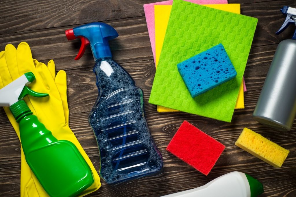 cleaning products in the household
